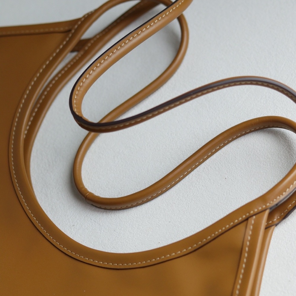 🥨Miu Miu Ivy Suede And Crochet Shoulder Bag - Picture 7 of 12